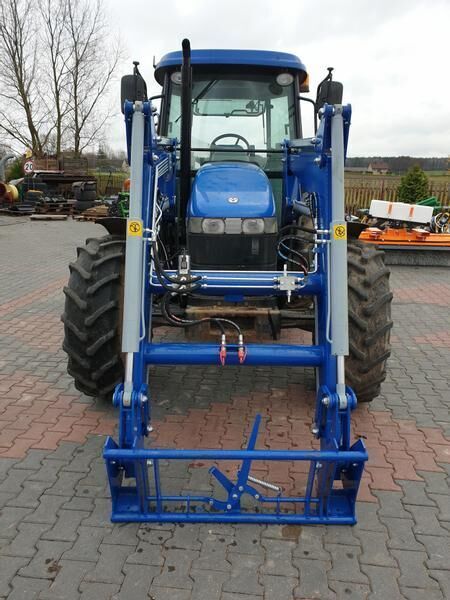 Metal-Technik für NEW HOLLAND TL 90 - Chargeur frontal pour tracteur: photos 2 Metal-Technik für NEW HOLLAND TL 90 - Chargeur frontal pour tracteur: photos 2
