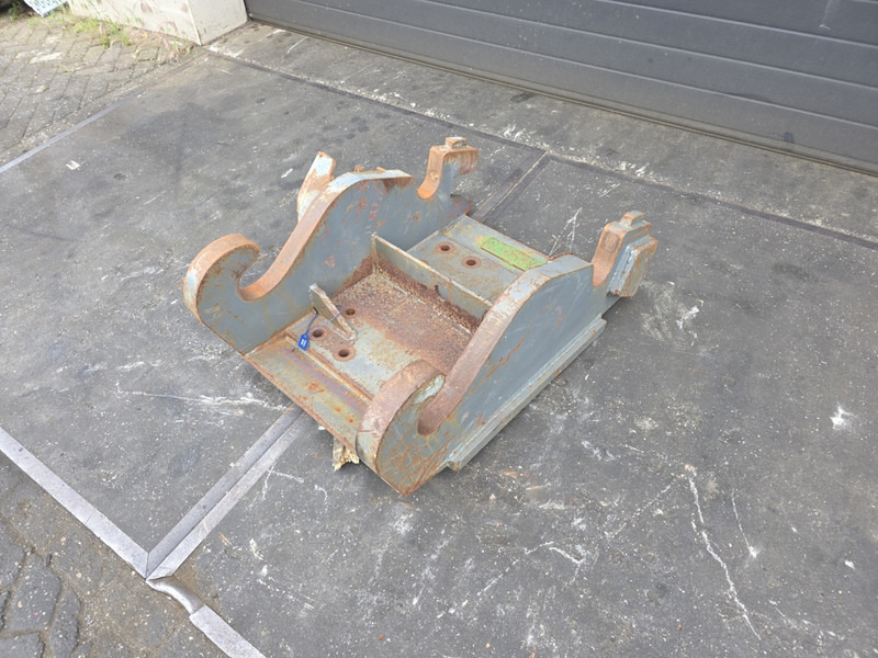 Adaptor plate cw55s kopplaat cw55s verachtert eurosteel - Attache rapide pour Engins de chantier: photos 1 Adaptor plate cw55s kopplaat cw55s verachtert eurosteel - Attache rapide pour Engins de chantier: photos 1
