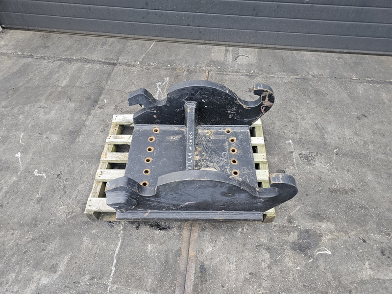 Kopplaat cw45 s cat patroon verachtert patroon - Attache rapide pour Engins de chantier: photos 1 Kopplaat cw45 s cat patroon verachtert patroon - Attache rapide pour Engins de chantier: photos 1