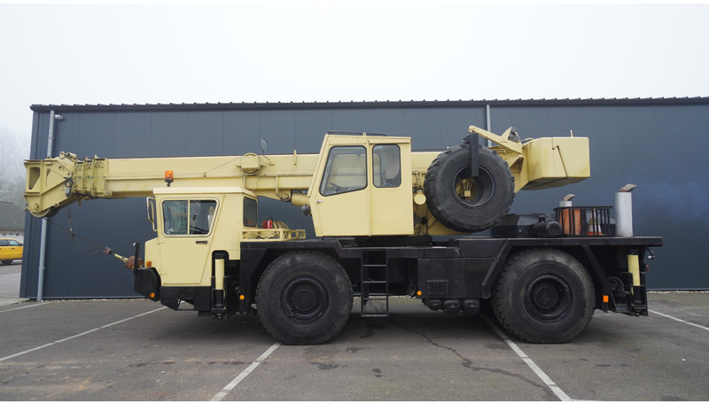 Faun RTF 30 4X4 MOBILE CRANE - Camion grue: photos 1 Faun RTF 30 4X4 MOBILE CRANE - Camion grue: photos 1