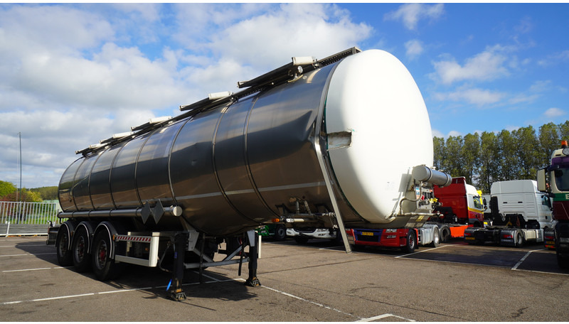 Indox 3 AXLE ADR CHEMICAL AD-BLUE TANK TRAILER 35.115LTR - Semi-remorque citerne: photos 3 Indox 3 AXLE ADR CHEMICAL AD-BLUE TANK TRAILER 35.115LTR - Semi-remorque citerne: photos 3