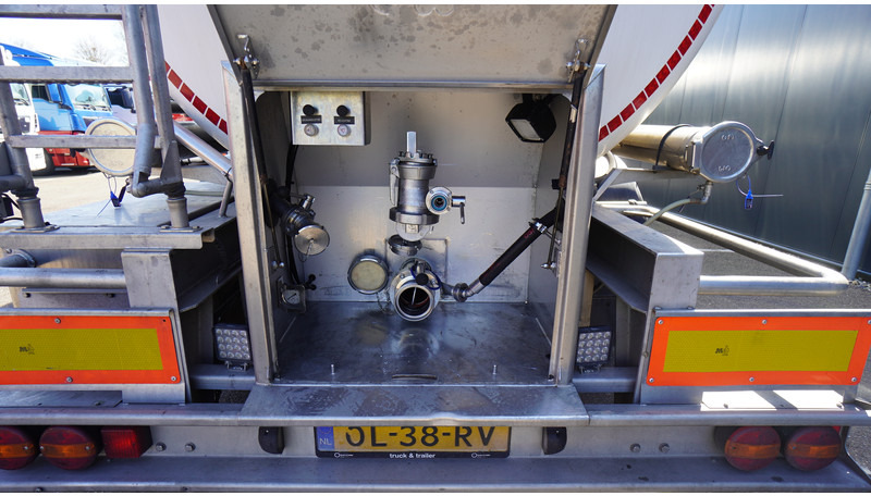 Magyar 3 AXLE FOOD TANK TRAILER 41.410LTR - Semi-remorque citerne: photos 4 Magyar 3 AXLE FOOD TANK TRAILER 41.410LTR - Semi-remorque citerne: photos 4
