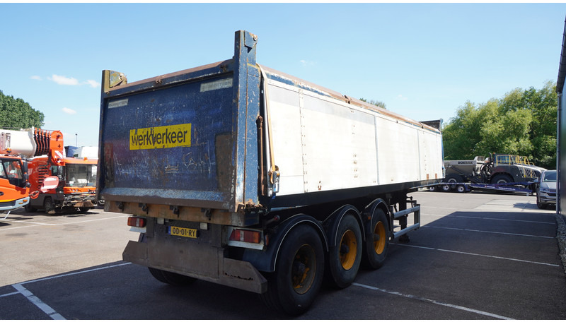 Renders 3 AXLE TIPPER TRAILER - Semi-remorque benne: photos 5 Renders 3 AXLE TIPPER TRAILER - Semi-remorque benne: photos 5