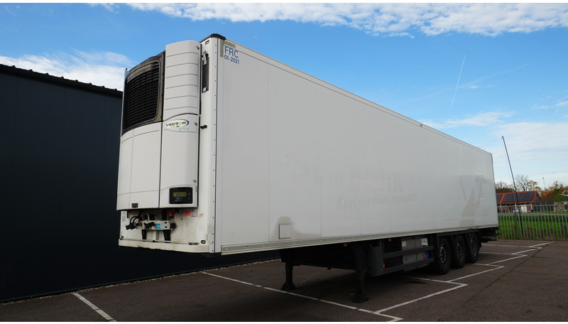 Schmitz Cargobull 3 AXLE FRIGO TRAILER - Semi-remorque frigorifique: photos 2 Schmitz Cargobull 3 AXLE FRIGO TRAILER - Semi-remorque frigorifique: photos 2