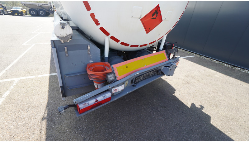 Schrader 3 AXLE ADR CHEMIE TANK TRAILER 40.000LTR - Semi-remorque citerne: photos 4 Schrader 3 AXLE ADR CHEMIE TANK TRAILER 40.000LTR - Semi-remorque citerne: photos 4