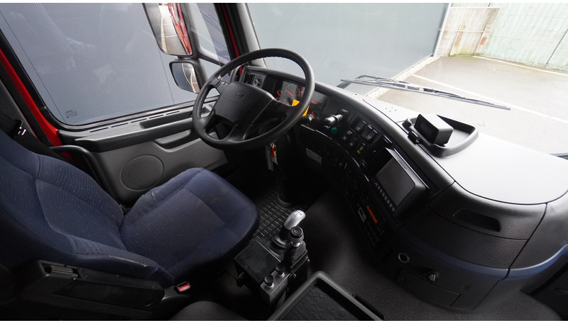 Terberg FM 2000/440 8X8 TIPPER 22.3 M3 647.000KM - Camion benne: photos 5 Terberg FM 2000/440 8X8 TIPPER 22.3 M3 647.000KM - Camion benne: photos 5