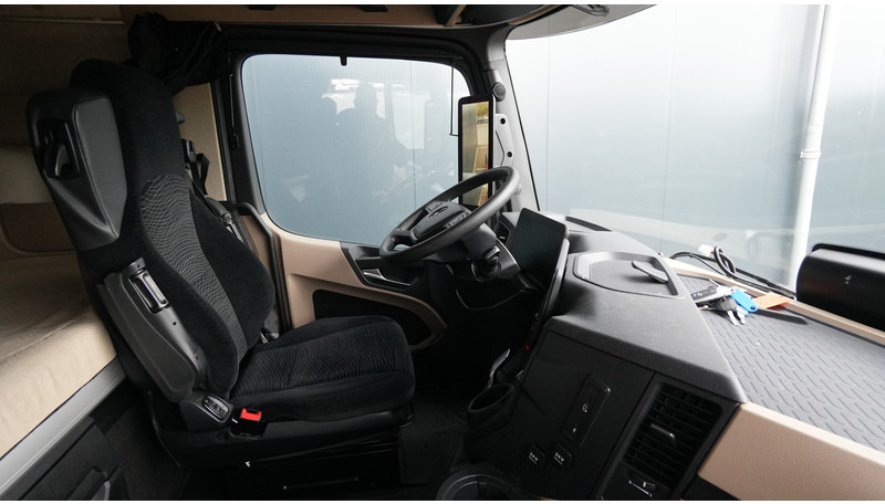 Mercedes-Benz ACTROS 1945 GIGASPACE 649.700KM - Tracteur routier: photos 5 Mercedes-Benz ACTROS 1945 GIGASPACE 649.700KM - Tracteur routier: photos 5