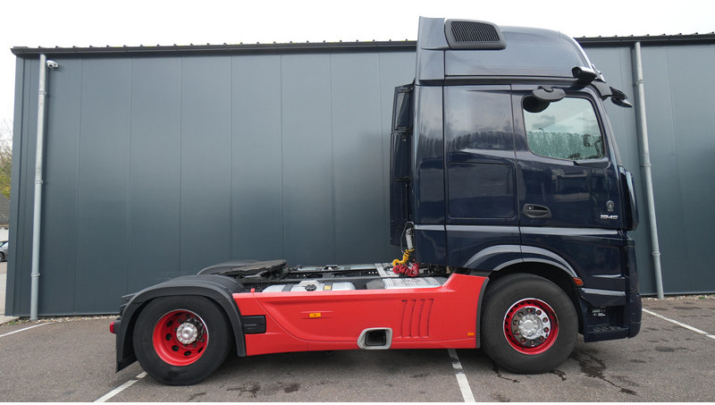 Mercedes-Benz ACTROS 1945 GIGASPACE 727.600KM - Tracteur routier: photos 2 Mercedes-Benz ACTROS 1945 GIGASPACE 727.600KM - Tracteur routier: photos 2