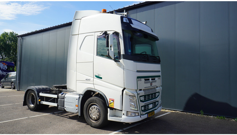 Volvo FH 460 EURO 6 GLOBETROTTER - Tracteur routier: photos 4 Volvo FH 460 EURO 6 GLOBETROTTER - Tracteur routier: photos 4