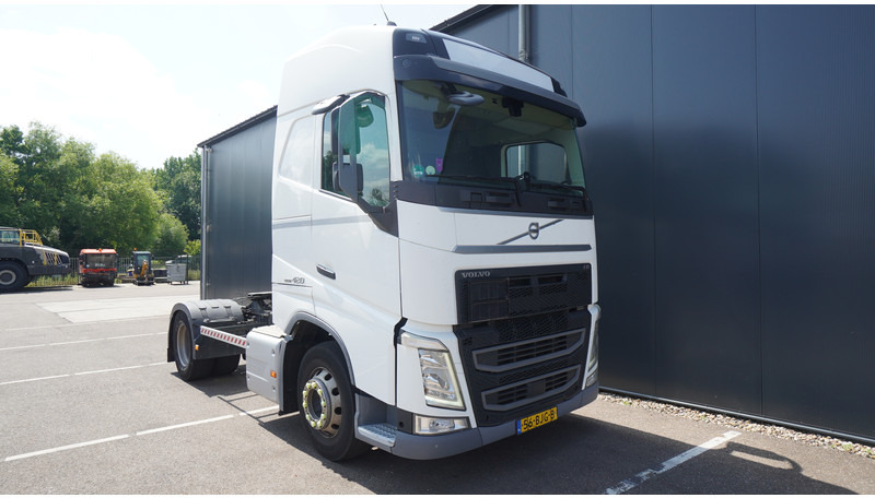 Volvo FH420 4X2 ADR EURO6 - Tracteur routier: photos 2 Volvo FH420 4X2 ADR EURO6 - Tracteur routier: photos 2