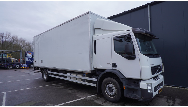 Volvo FE 280 CLOSED BOX 354.000KM MANUAL GEARBOX - Camion fourgon: photos 4 Volvo FE 280 CLOSED BOX 354.000KM MANUAL GEARBOX - Camion fourgon: photos 4