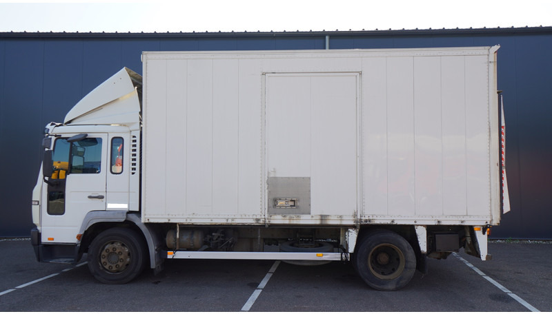 Volvo FL 6.220 CLOSED BOX 444.000KM MANUAL GEARBOX - Camion fourgon: photos 1 Volvo FL 6.220 CLOSED BOX 444.000KM MANUAL GEARBOX - Camion fourgon: photos 1