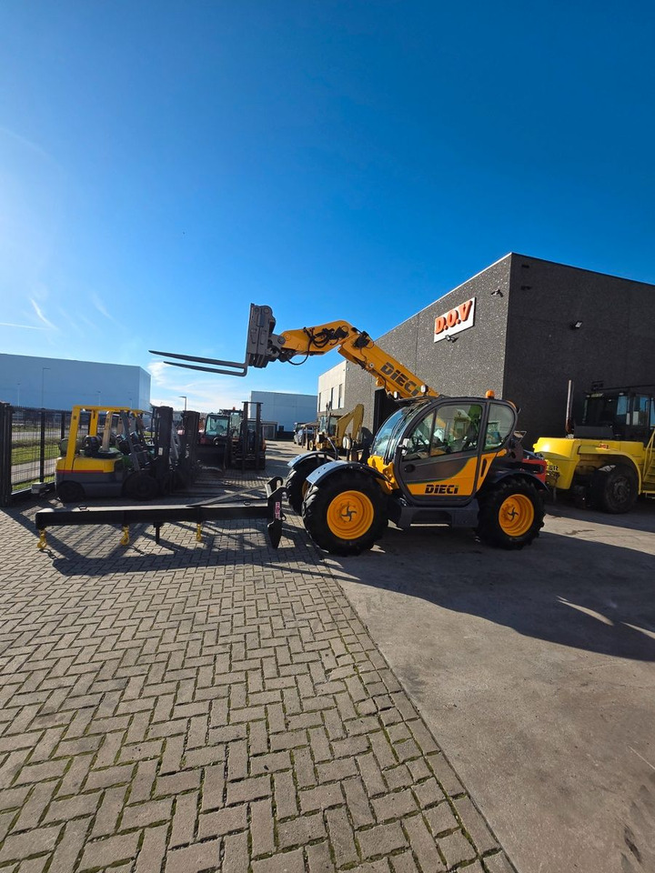 Dieci Agri Star 40.7 - Chariot télescopique: photos 3 Dieci Agri Star 40.7 - Chariot télescopique: photos 3