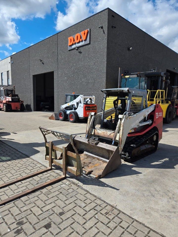 Takeuchi TL120 - Chargeuse sur pneus: photos 1 Takeuchi TL120 - Chargeuse sur pneus: photos 1