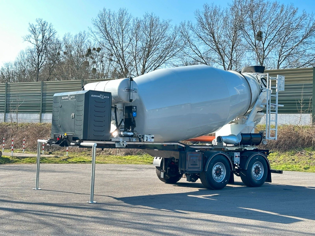EUROMIX MTP - 10m³ Betonmischer-Auflieger - Camion malaxeur: photos 4 EUROMIX MTP - 10m³ Betonmischer-Auflieger - Camion malaxeur: photos 4