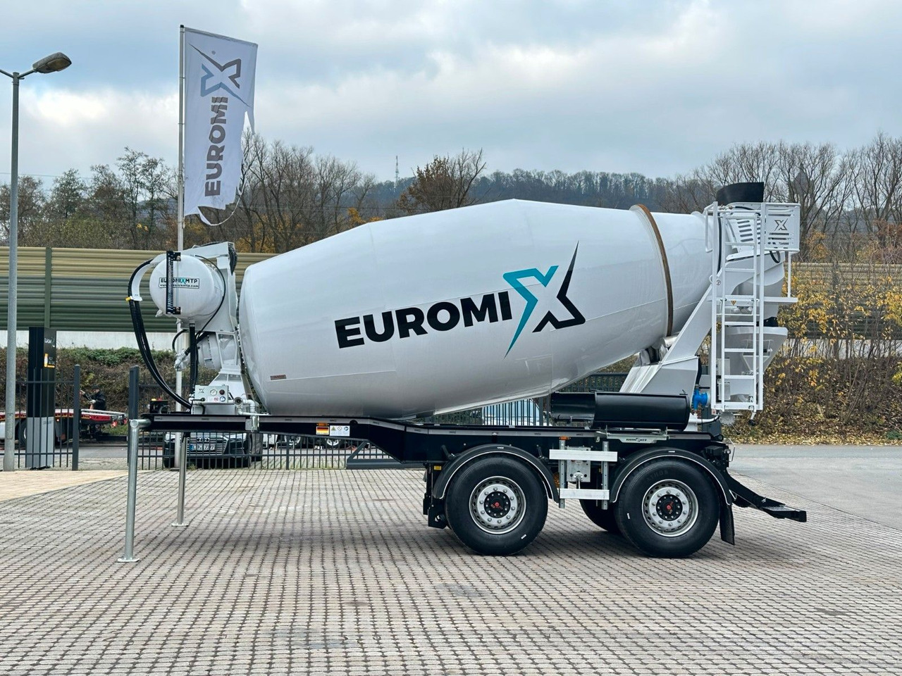 Camion malaxeur EUROMIX MTP - 10m³ Betonmischer-Auflieger: photos 1