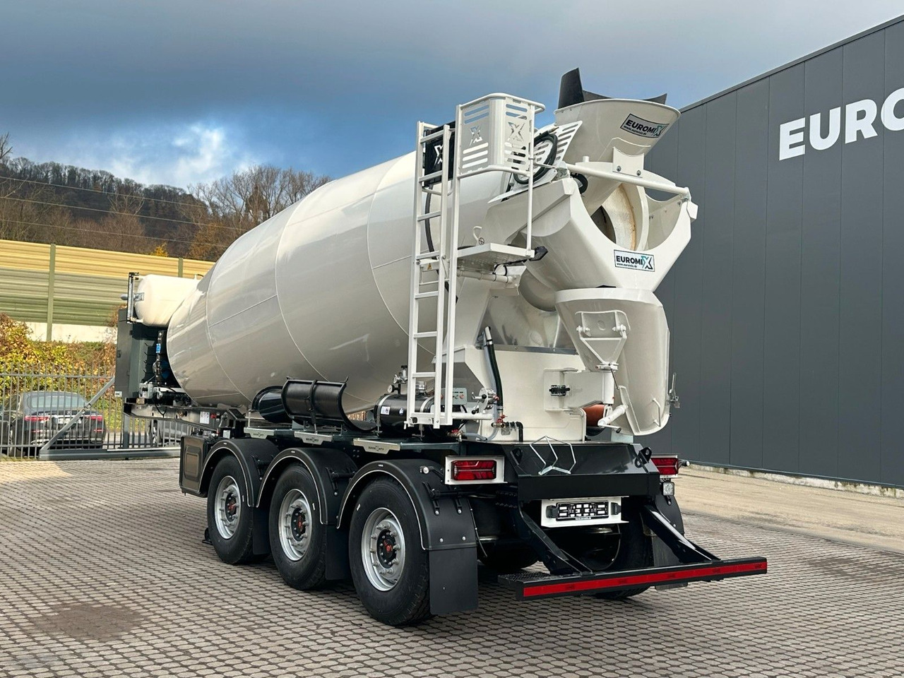 EUROMIX MTP - 12m³ Betonmischer-Auflieger - Camion malaxeur: photos 5 EUROMIX MTP - 12m³ Betonmischer-Auflieger - Camion malaxeur: photos 5