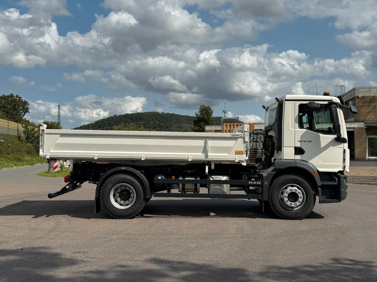 MAN TGM 18.320 4X2 / Euro 6e 3-Seiten-Kipper - Camion benne: photos 3 MAN TGM 18.320 4X2 / Euro 6e 3-Seiten-Kipper - Camion benne: photos 3