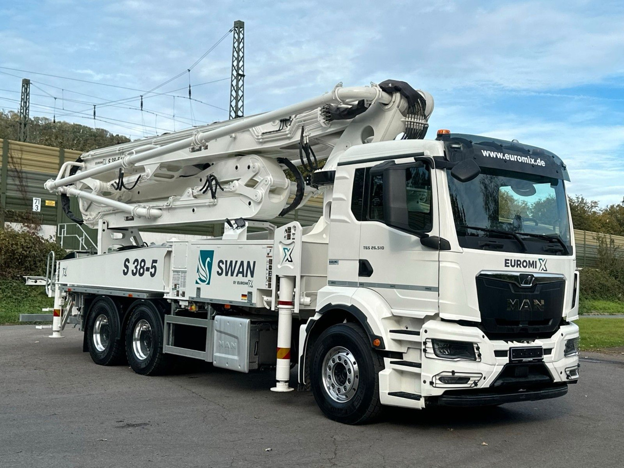 Crédit-bail de  MAN TGS 26.510 6x4 SWAN TSP 38-5 160RZ    ( 38m ) MAN TGS 26.510 6x4 SWAN TSP 38-5 160RZ    ( 38m ): photos 15