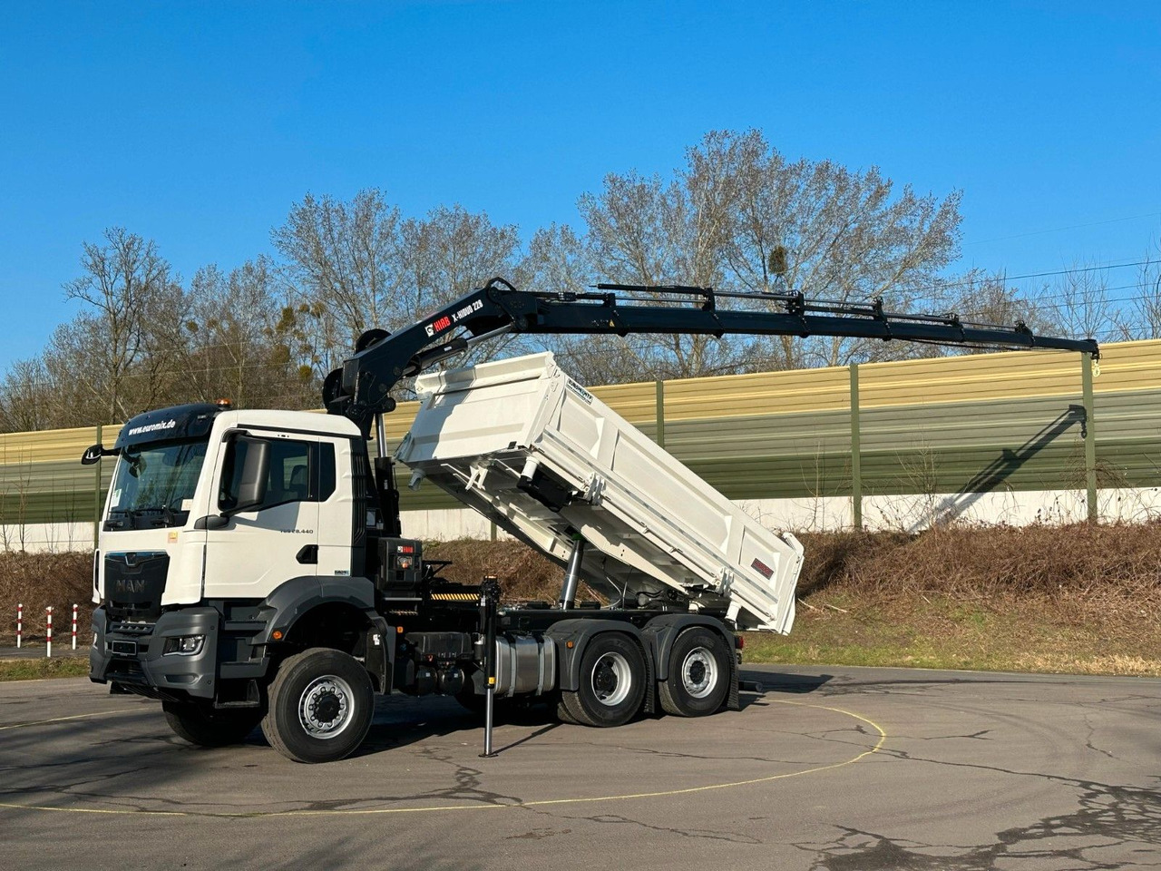 MAN TGS 28.440 6x4-4/3-Seiten- Kipper / Hiab 228-6 - Camion benne, Camion grue: photos 3 MAN TGS 28.440 6x4-4/3-Seiten- Kipper / Hiab 228-6 - Camion benne, Camion grue: photos 3