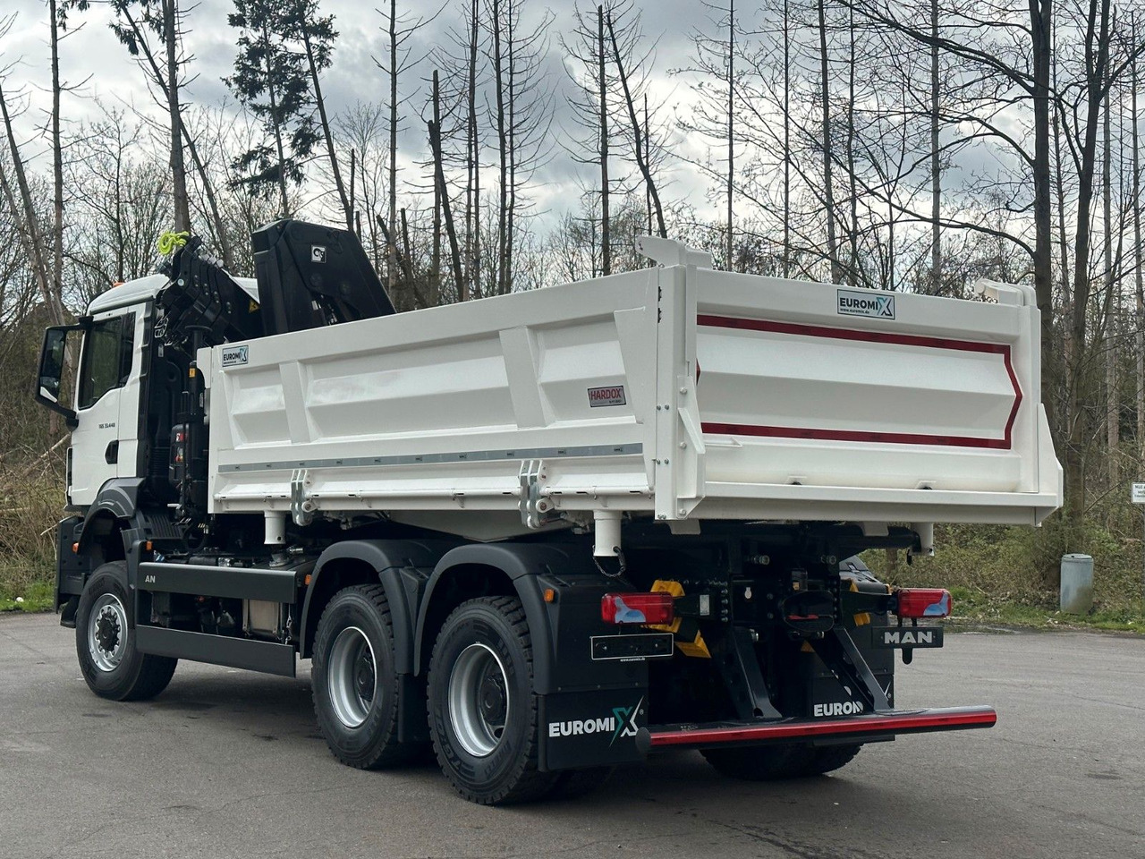 MAN TGS 33.440 6x6 /3-Seiten- Kipper / HIAB 228-4 MAN TGS 33.440 6x6 /3-Seiten- Kipper / HIAB 228-4 - Camion benne, Camion grue: photos 3 MAN TGS 33.440 6x6 /3-Seiten- Kipper / HIAB 228-4 MAN TGS 33.440 6x6 /3-Seiten- Kipper / HIAB 228-4 - Camion benne, Camion grue: photos 3
