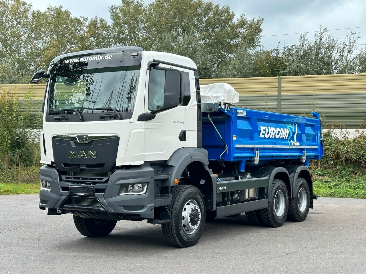 MAN TGS 33.440 6x6 /Euro6 3-Seiten-Kipper EuromixMTP - Camion benne: photos 1 MAN TGS 33.440 6x6 /Euro6 3-Seiten-Kipper EuromixMTP - Camion benne: photos 1