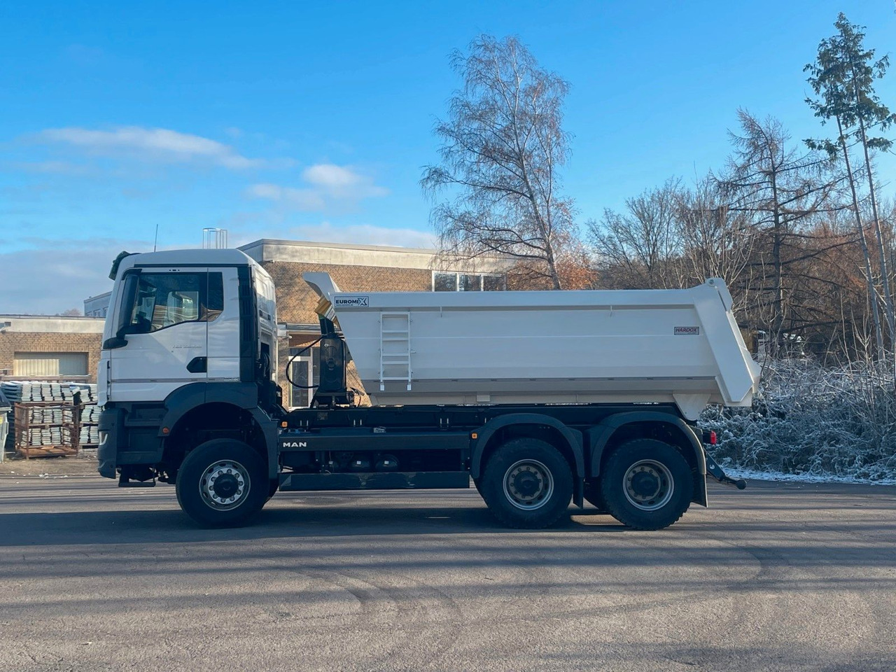 MAN TGS 33.440 6x6 /Euro6e Mulden-Kipper EuromixMTP - Camion benne: photos 4 MAN TGS 33.440 6x6 /Euro6e Mulden-Kipper EuromixMTP - Camion benne: photos 4