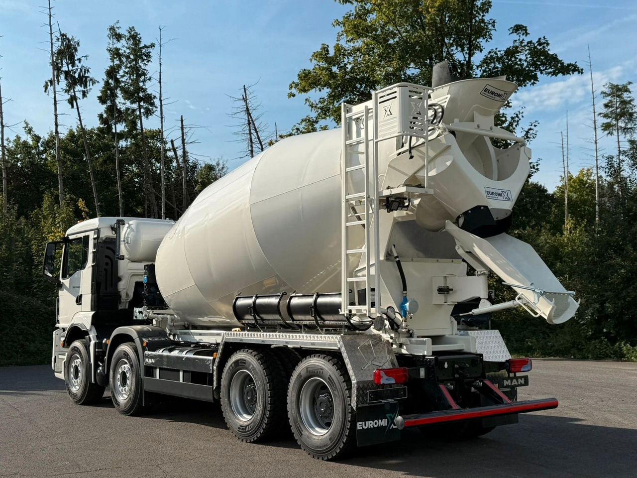 MAN TGS 35.470 BB 8X4 EuromixMTP EM 10 L - Camion malaxeur: photos 4 MAN TGS 35.470 BB 8X4 EuromixMTP EM 10 L - Camion malaxeur: photos 4
