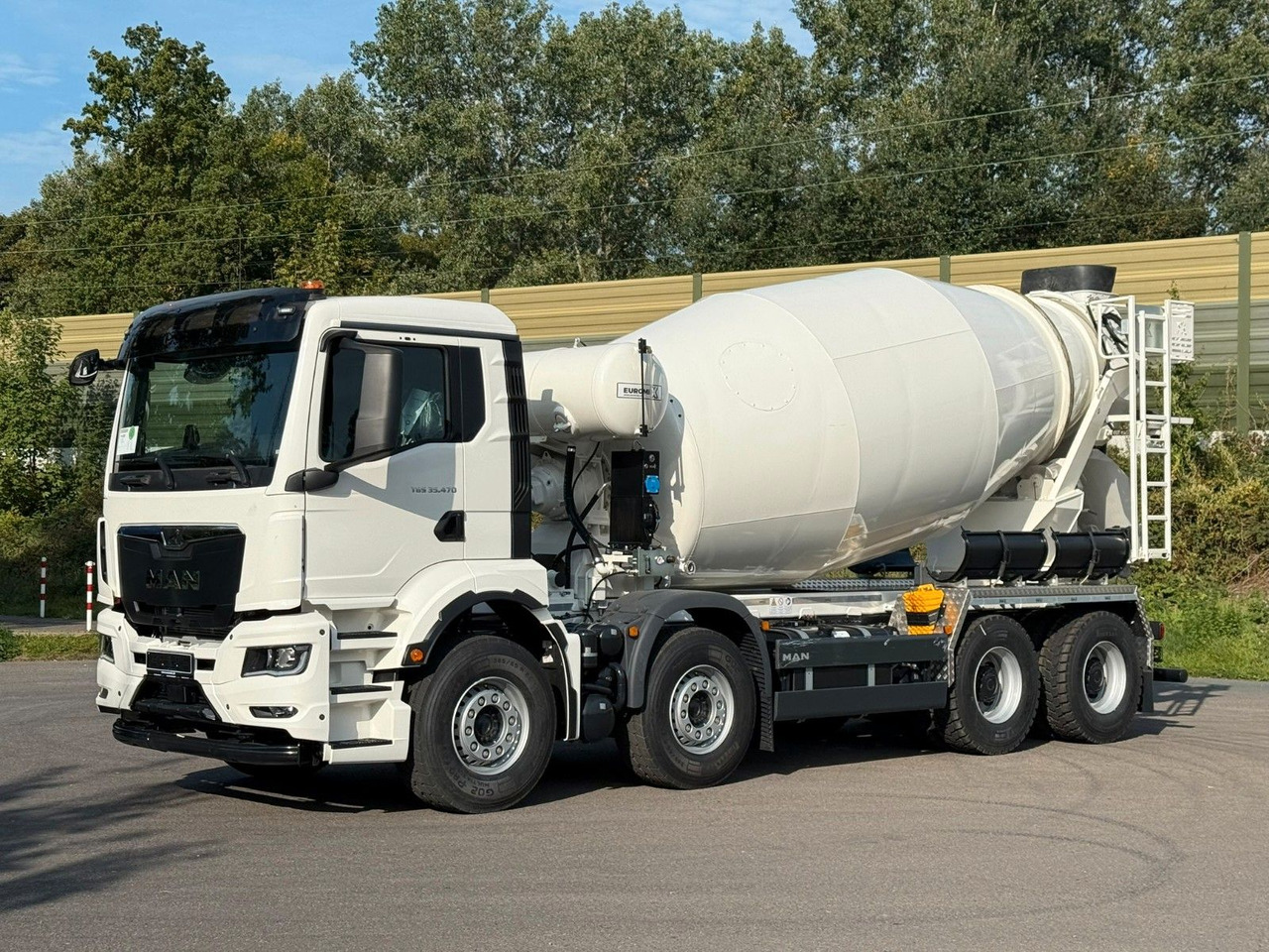 MAN TGS 35.470 BB 8X4 EuromixMTP EM 10 L - Camion malaxeur: photos 2 MAN TGS 35.470 BB 8X4 EuromixMTP EM 10 L - Camion malaxeur: photos 2