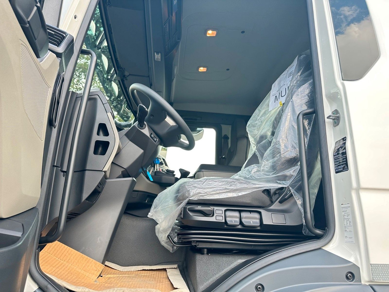 MAN TGS 35.470 BB Fahrmischer Betonpumpe 28m SWAN MAN TGS 35.470 BB Fahrmischer Betonpumpe 28m SWAN - Camion pompe: photos 2 MAN TGS 35.470 BB Fahrmischer Betonpumpe 28m SWAN MAN TGS 35.470 BB Fahrmischer Betonpumpe 28m SWAN - Camion pompe: photos 2
