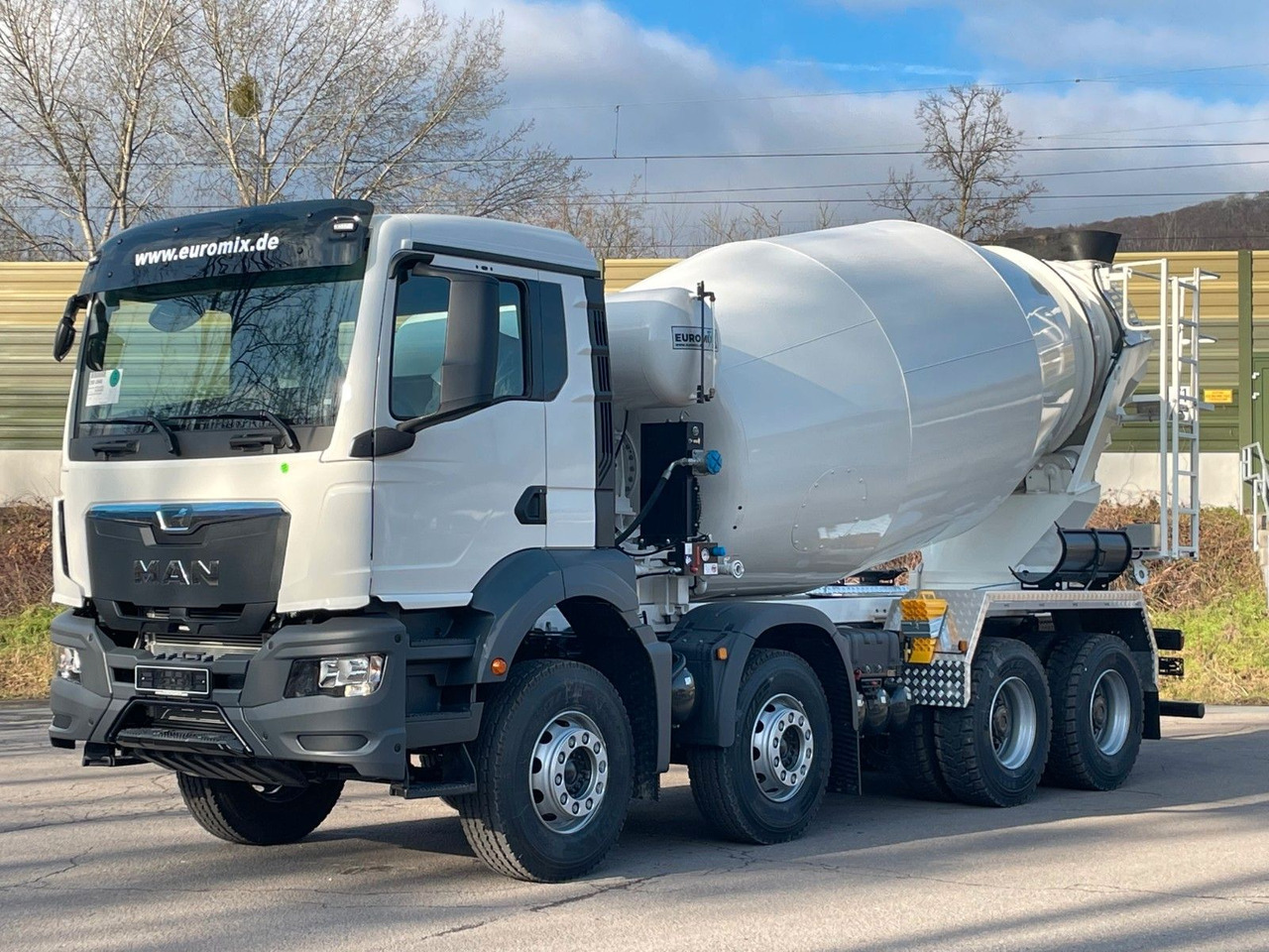 MAN TGS 41.400 8x4 / EuromixMTP EM 10m³ R / EURO 2 - Camion malaxeur: photos 1 MAN TGS 41.400 8x4 / EuromixMTP EM 10m³ R / EURO 2 - Camion malaxeur: photos 1