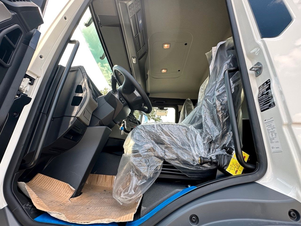 MAN TGS 41.440 8x4 EuromixMTP 3-Seiten-Kipper - Camion benne: photos 4 MAN TGS 41.440 8x4 EuromixMTP 3-Seiten-Kipper - Camion benne: photos 4