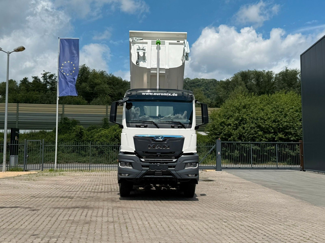 Camion benne MAN TGS 41.520 BB 8X4 Euromix MuldenKipper  Retarder: photos 11