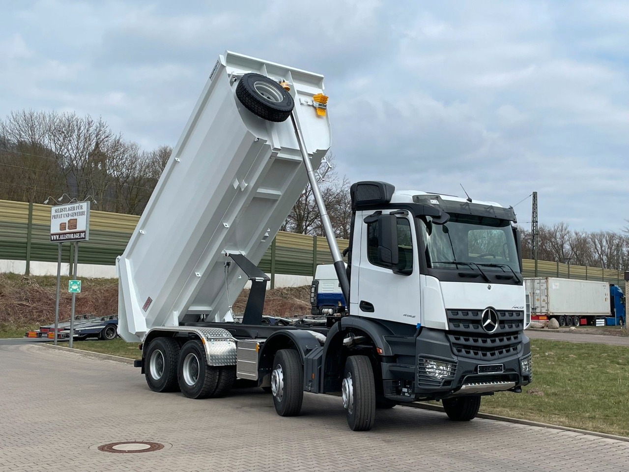 Camion benne Mercedes-Benz 4142 8X4  Mulden-  Kipper -  EuromixMTP: photos 15