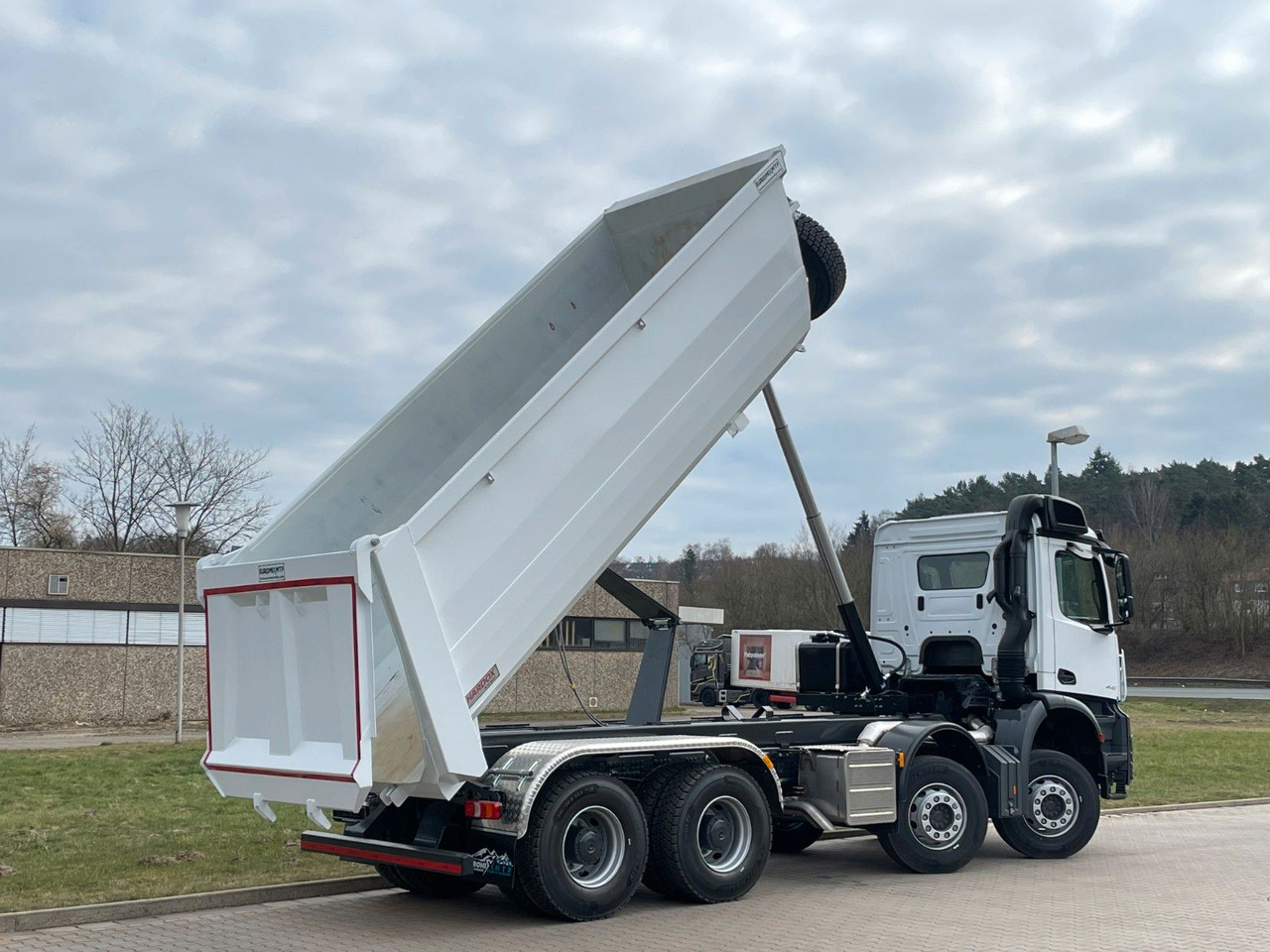 Camion benne Mercedes-Benz 4142 8X4  Mulden-  Kipper -  EuromixMTP: photos 13