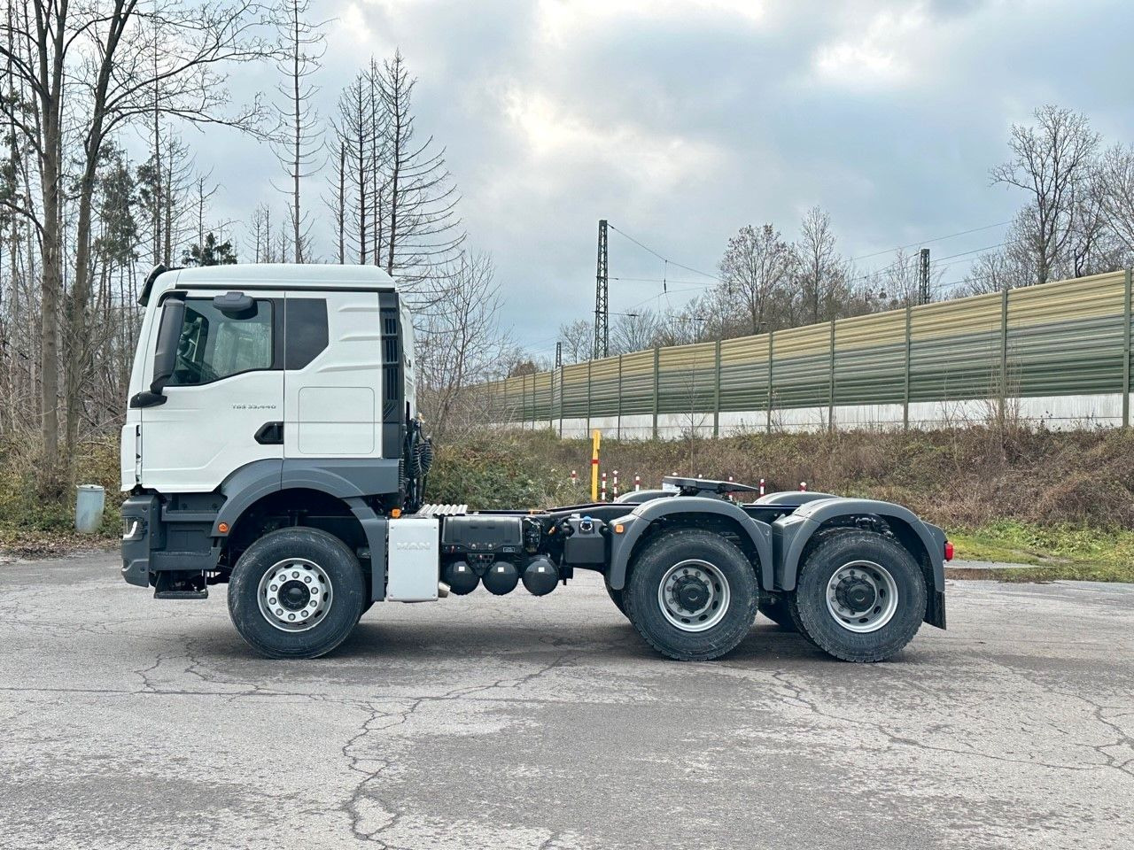 MAN TGS 33.440 BBS 6X4 EUROMIX MTP Kipper-Auflieger - Tracteur routier: photos 2 MAN TGS 33.440 BBS 6X4 EUROMIX MTP Kipper-Auflieger - Tracteur routier: photos 2