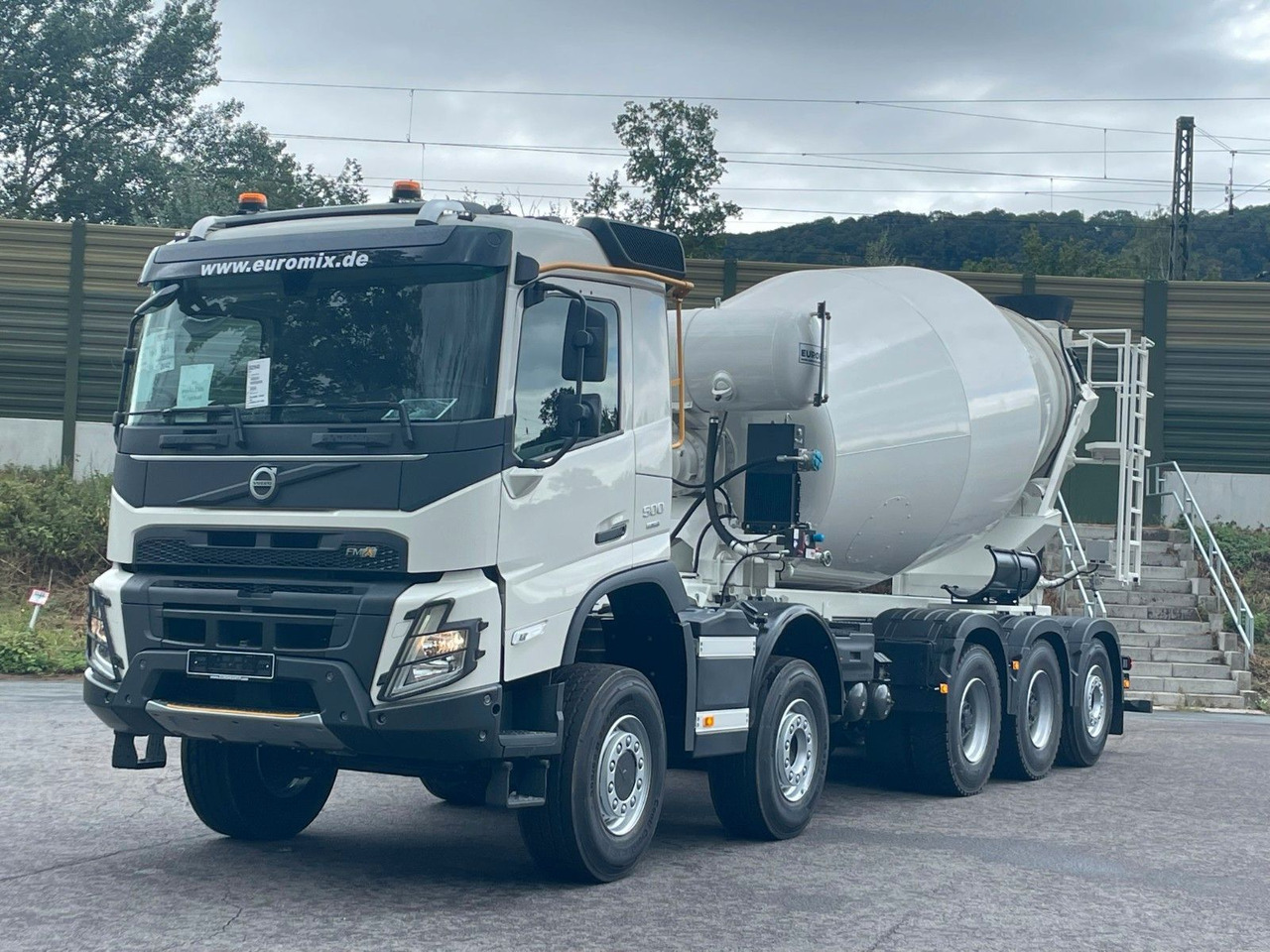 Volvo FMX 500 10x4 / Euromix MTP EM 12 R Euro 6e - Camion malaxeur: photos 3 Volvo FMX 500 10x4 / Euromix MTP EM 12 R Euro 6e - Camion malaxeur: photos 3