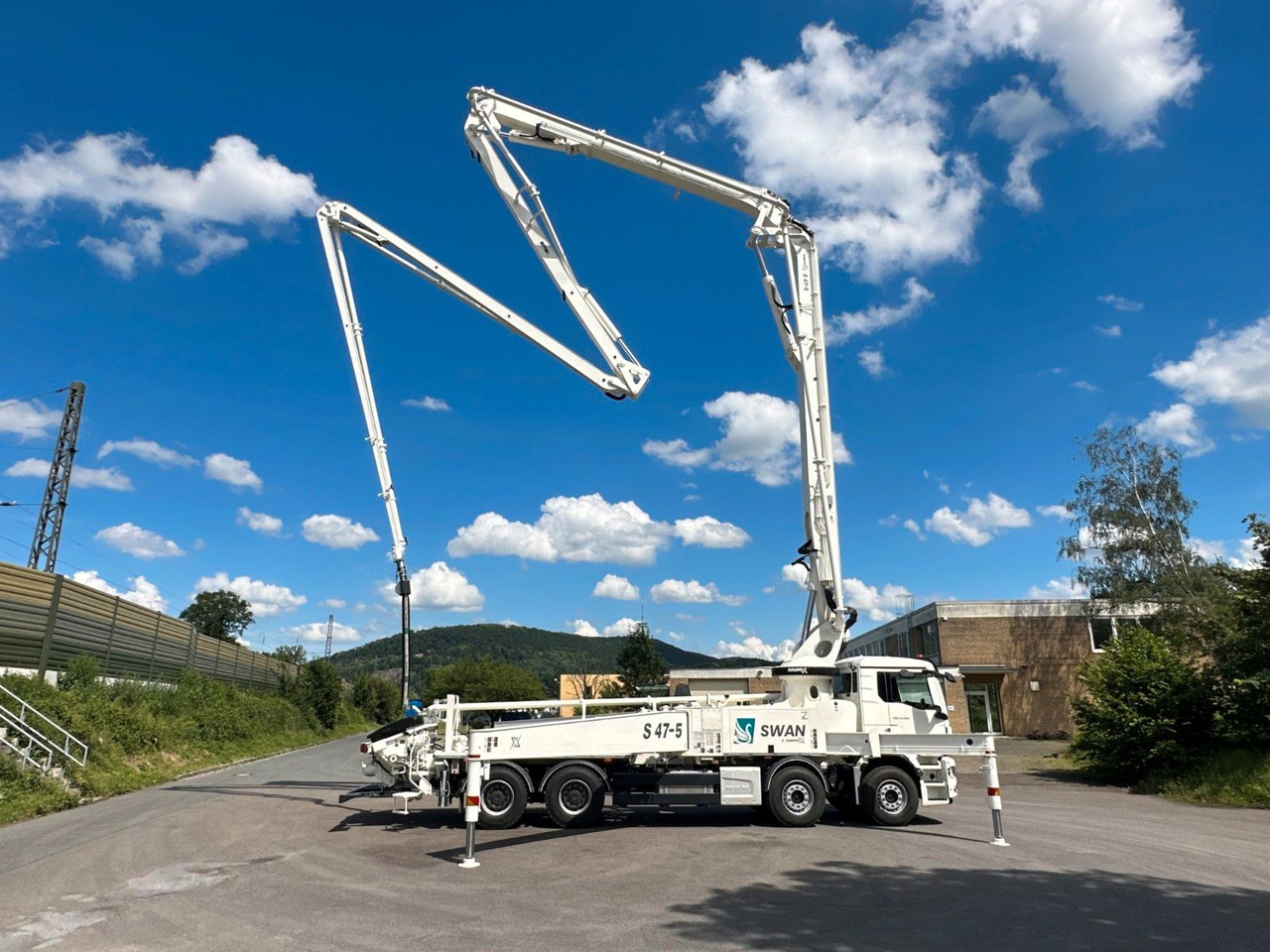 Volvo FMX 500 8x4 SWAN 47m Betonpumpe EuromixMTP Volvo FMX 500 8x4 SWAN 47m Betonpumpe EuromixMTP - Camion pompe: photos 2 Volvo FMX 500 8x4 SWAN 47m Betonpumpe EuromixMTP Volvo FMX 500 8x4 SWAN 47m Betonpumpe EuromixMTP - Camion pompe: photos 2