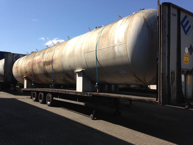 Open flatbed trailer Van Hool 3B2011 Used tank 70m3 aboveground - Gas, Gaz, LPG, GPL, Propane, Butane tank ID 1.130 - Semi-remorque plateau: photos 2 Open flatbed trailer Van Hool 3B2011 Used tank 70m3 aboveground - Gas, Gaz, LPG, GPL, Propane, Butane tank ID 1.130 - Semi-remorque plateau: photos 2