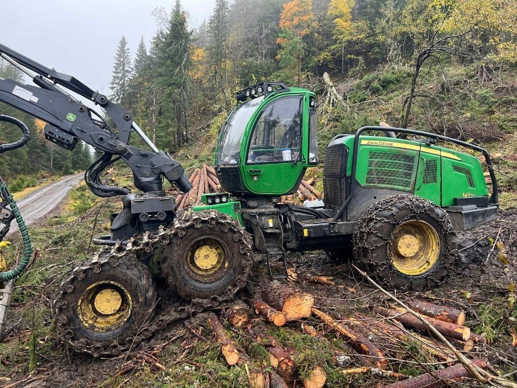 John Deere 1270 E - Abatteuse: photos 4 John Deere 1270 E - Abatteuse: photos 4
