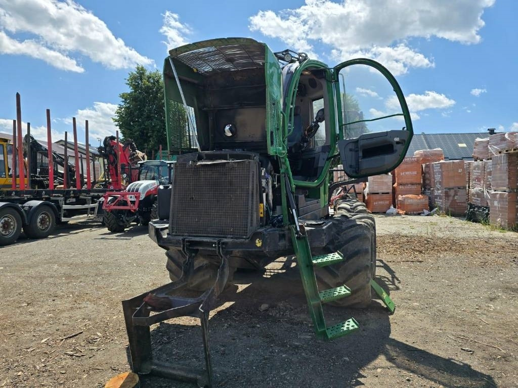 John Deere 810 E  - Porteur: photos 5 John Deere 810 E  - Porteur: photos 5