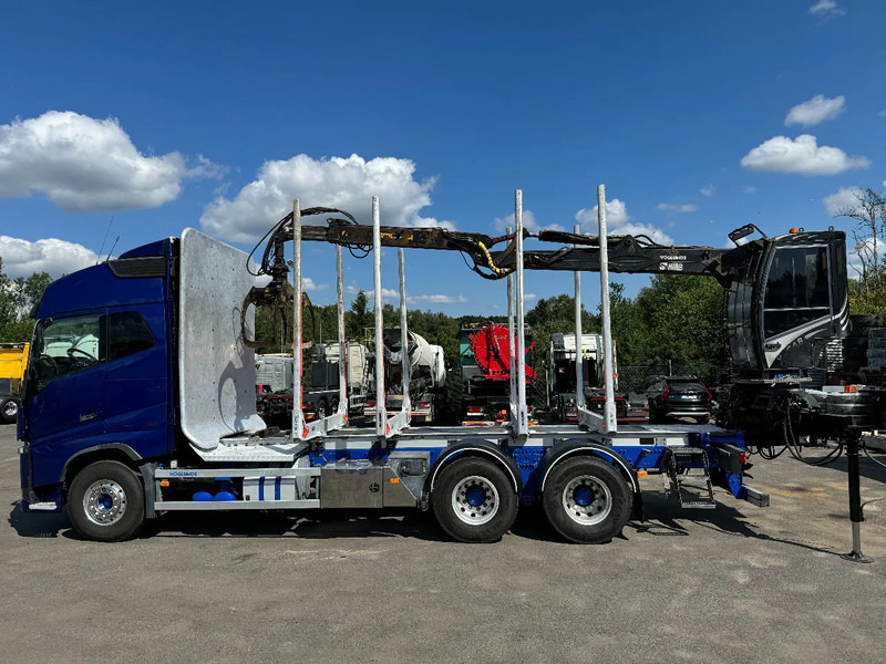 Volvo FH 6x4, Timber-truck + Jonsered 1080, 2017 - Camion grumier, Camion grue: photos 3 Volvo FH 6x4, Timber-truck + Jonsered 1080, 2017 - Camion grumier, Camion grue: photos 3