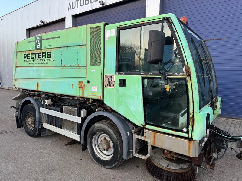 Bucher CITYCAT 5000SL **SWEEPER-BALAYEUSE** - Balayeuse de voirie: photos 4 Bucher CITYCAT 5000SL **SWEEPER-BALAYEUSE** - Balayeuse de voirie: photos 4