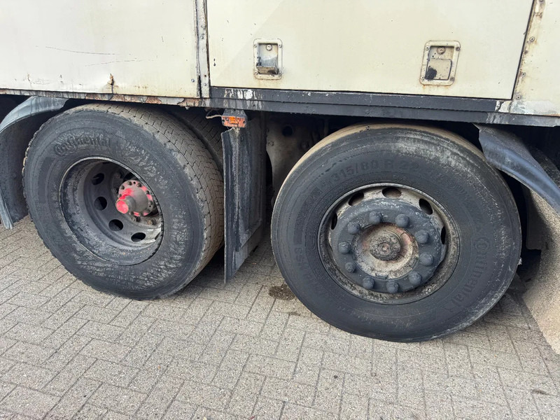 Camion pour transport de bitume Scania P94-300 **BURTEC BITUM SPRAYER-BELGIAN TRUCK**: photos 20 Camion pour transport de bitume Scania P94-300 **BURTEC BITUM SPRAYER-BELGIAN TRUCK**: photos 20