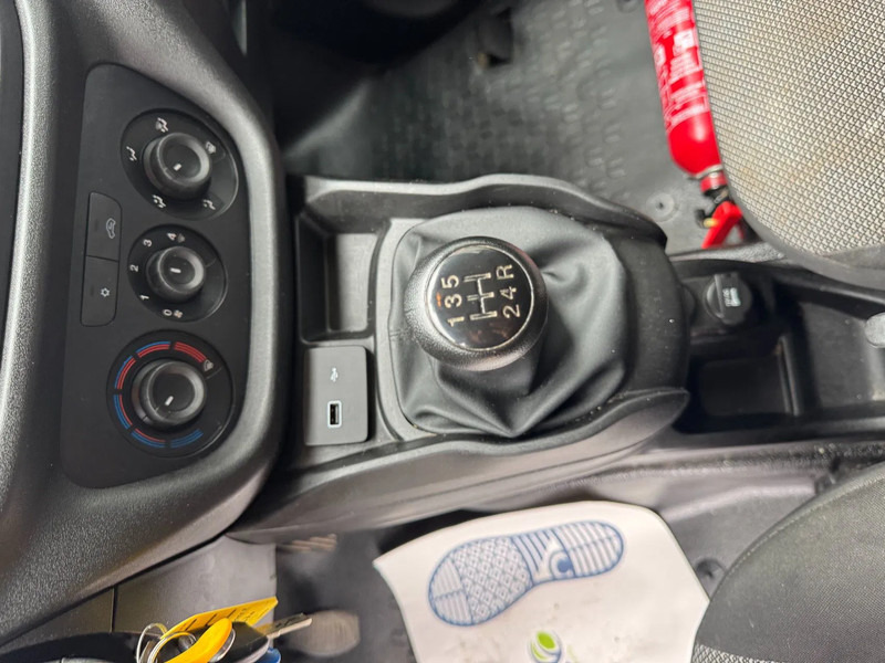 Fourgonnette Fiat Doblò **EURO 6B-AIRCO**: photos 13