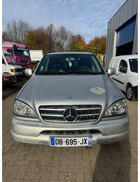 Mercedes-Benz M-Klasse ML **270CDI-AIRCO-FRENCH CAR** - SUV: photos 2 Mercedes-Benz M-Klasse ML **270CDI-AIRCO-FRENCH CAR** - SUV: photos 2