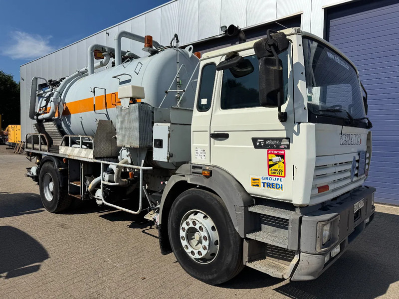 Renault G270 Manager **VIDANGEUR-VACUMTRUCK** - Camion hydrocureur: photos 3 Renault G270 Manager **VIDANGEUR-VACUMTRUCK** - Camion hydrocureur: photos 3