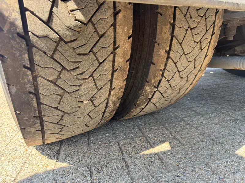 DAF XF 106.460 **EURO 5-SPOILERS** - Tracteur routier: photos 5 DAF XF 106.460 **EURO 5-SPOILERS** - Tracteur routier: photos 5