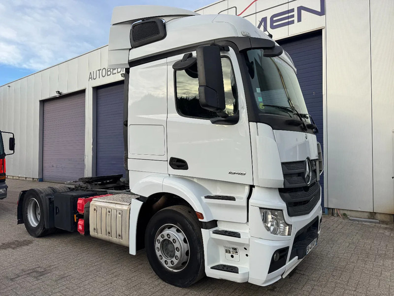 Mercedes-Benz Actros 1843 **EURO 6-VOITH-SPOILERS** - Tracteur routier: photos 3 Mercedes-Benz Actros 1843 **EURO 6-VOITH-SPOILERS** - Tracteur routier: photos 3