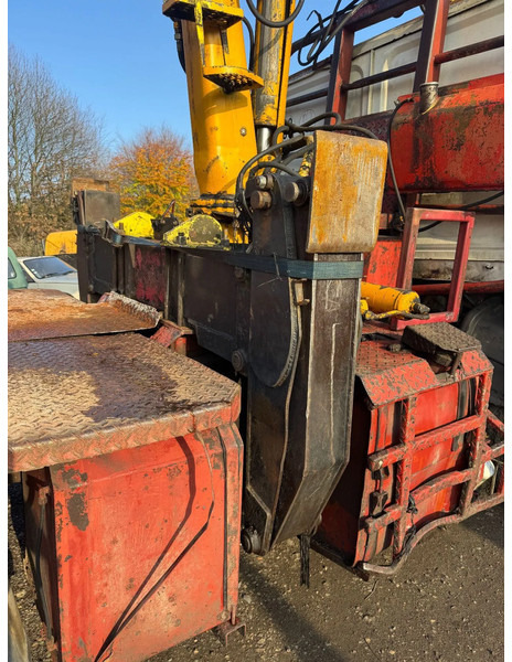 Renault Major 385 **6 CULASSE-A LAMES** - Tracteur routier: photos 5 Renault Major 385 **6 CULASSE-A LAMES** - Tracteur routier: photos 5